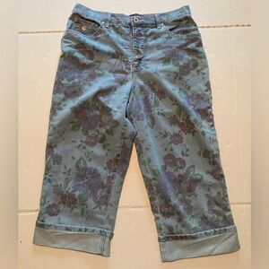 Gloria Vanderbilt Womens Size 10 Floral Print Rolled Hem Denim Crop Capris pants